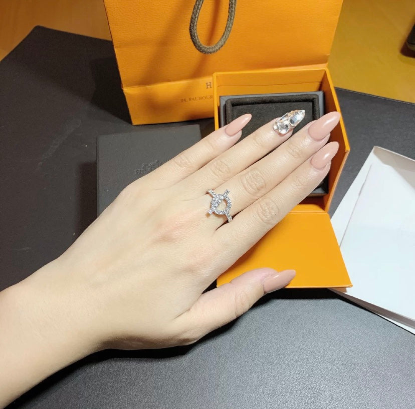 Miro ECHAPPEE RING SILVER DIAMOND