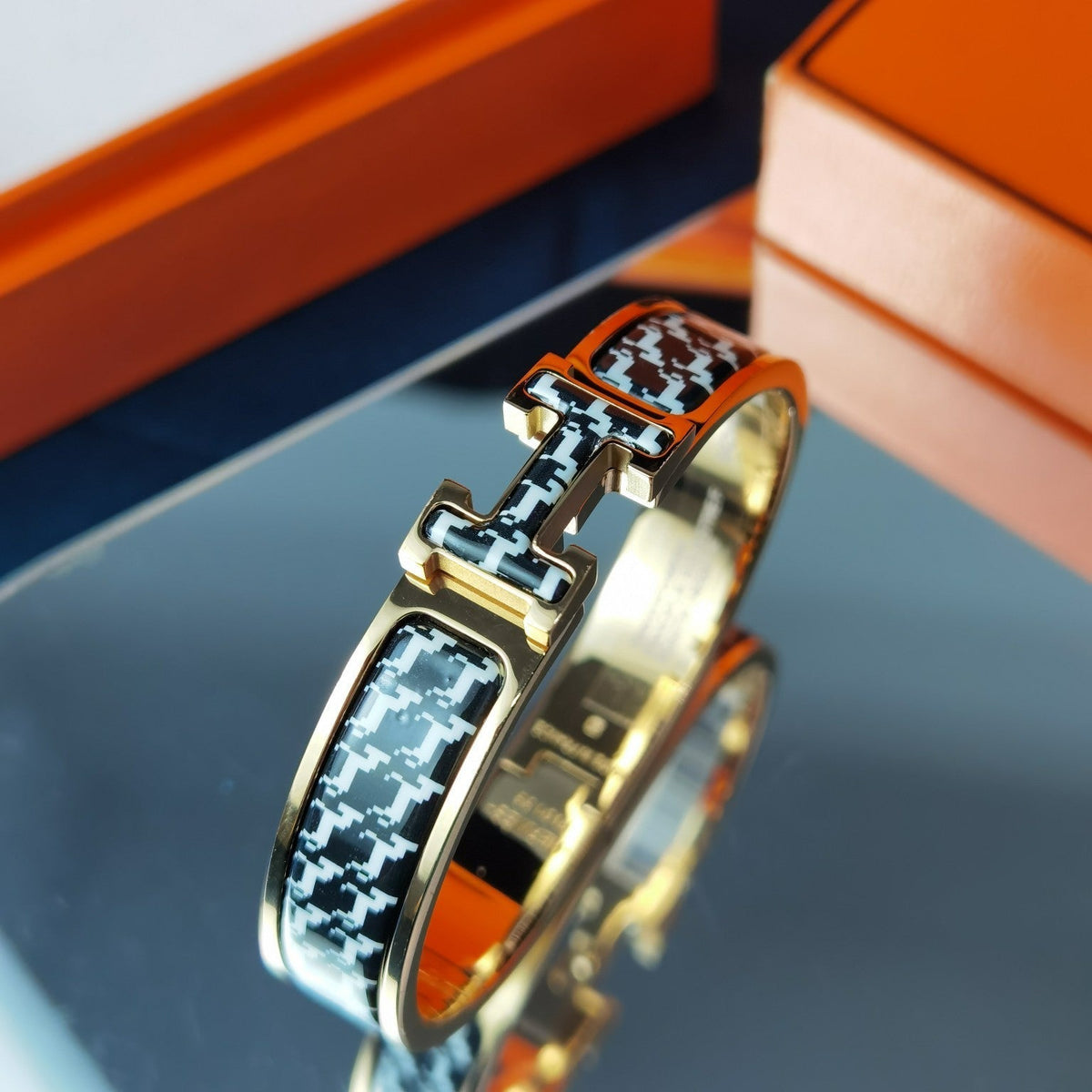 ミロ H ホースブレスレット 12MM