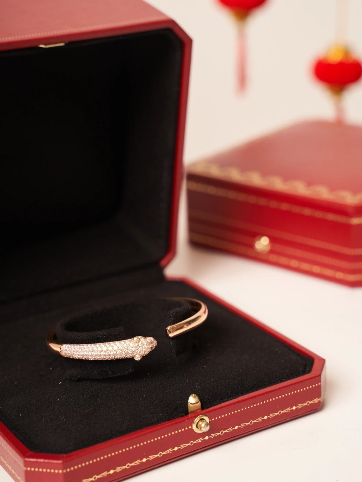 Miro PANTHERE ROSE GOLD DIAMOND OPEN BRACELET