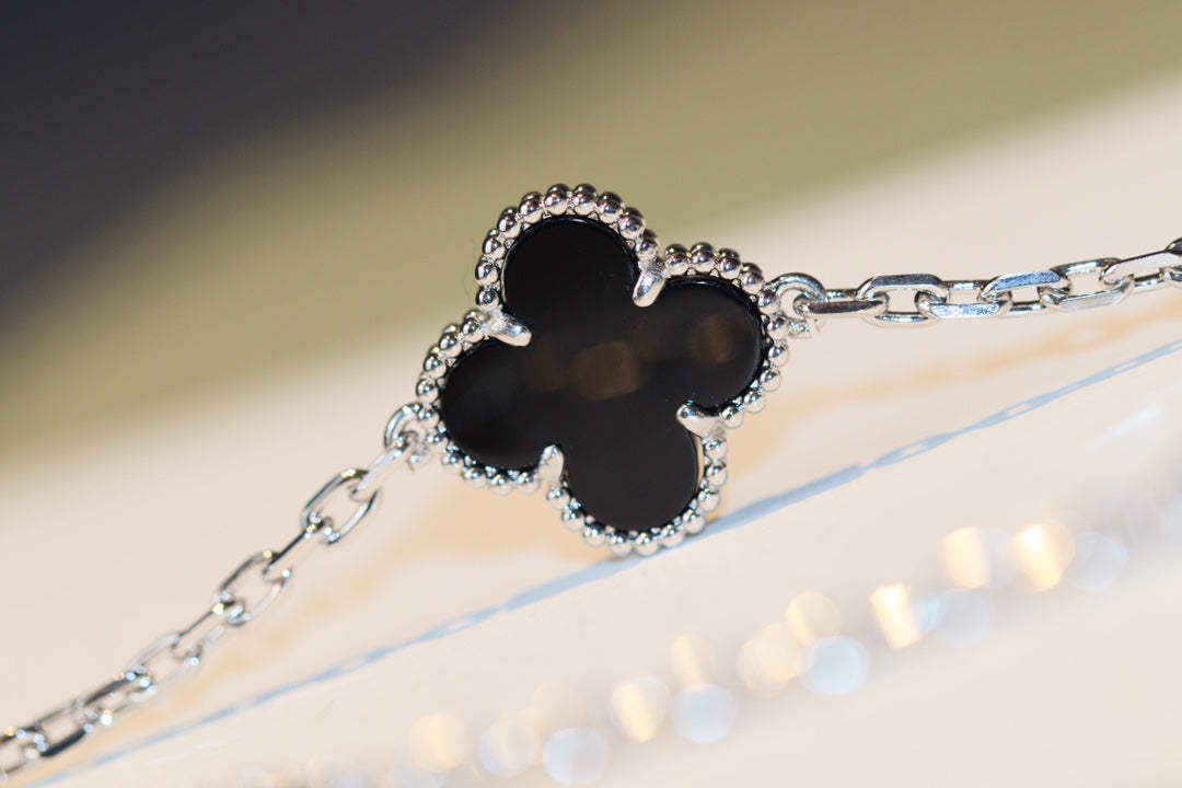Miro CLOVER 20 MOTIFS オニキス ダイヤモンド シルバー