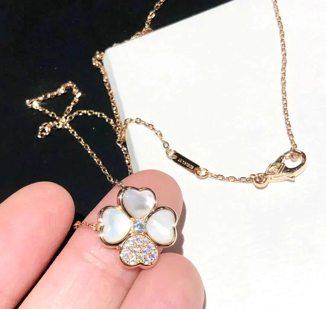 Miro CLOVER MOP DIAMOND ROSE GOLD NECKLACE