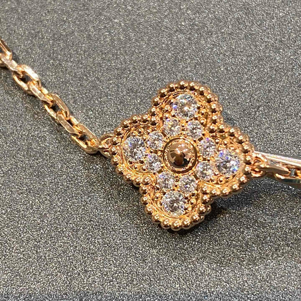 [Miro ] New  CLOVER 5 MOTIF FULL DIAMOND BRACELET COLLECTION