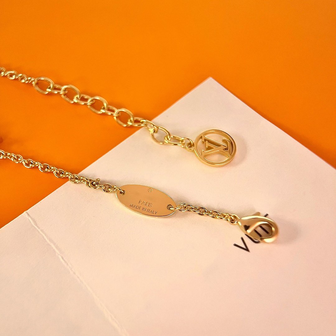 Miro LOGO STAR MOTIF GOLD BRACELET