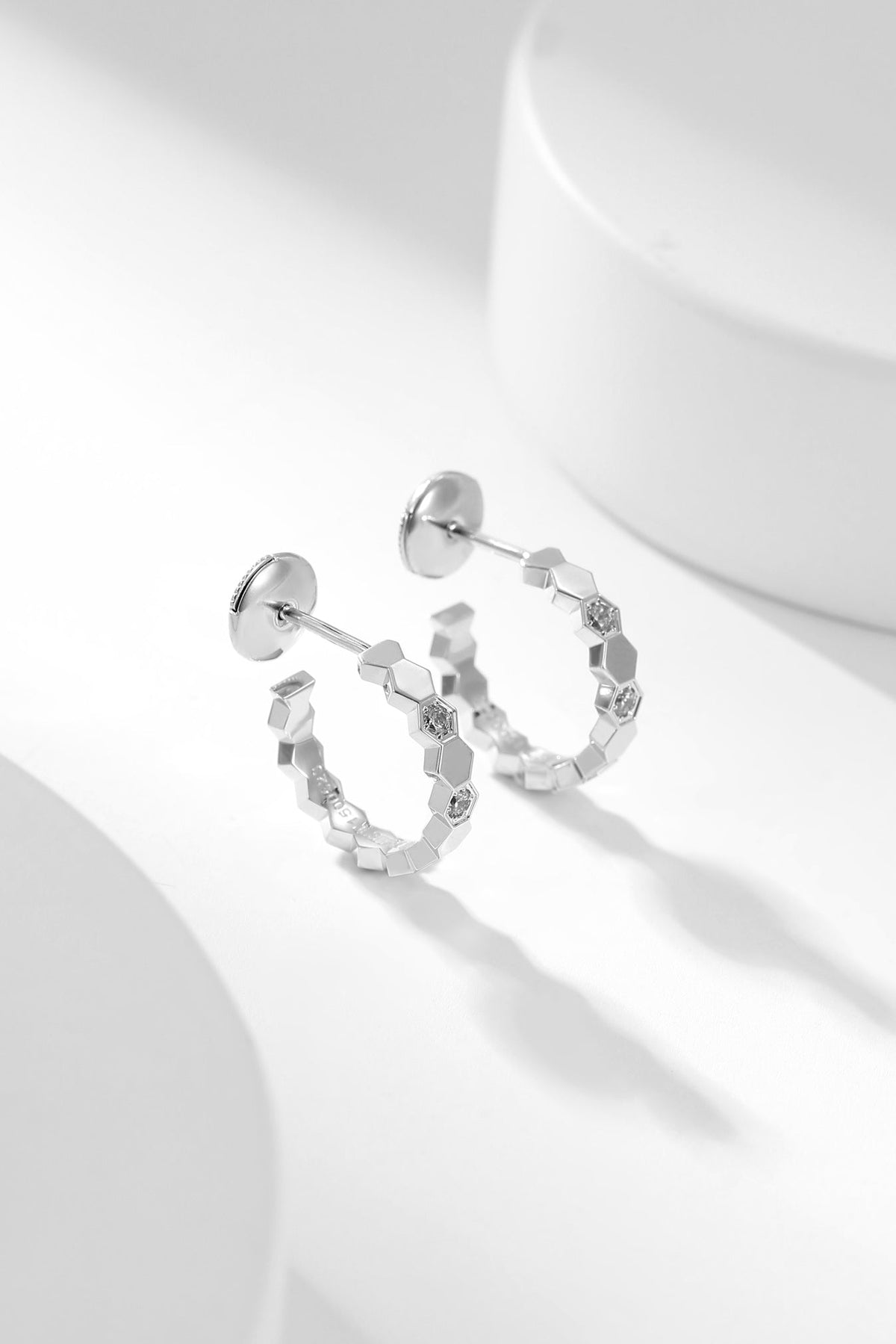 Miro BEE LOVE DIAMOND HOOP EARRINGS