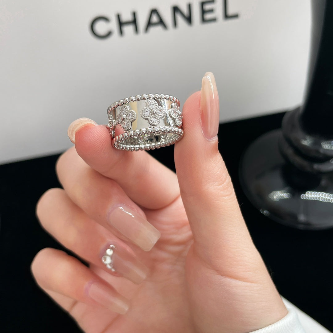 Miro PERLEE DIAMOND LARGE RING