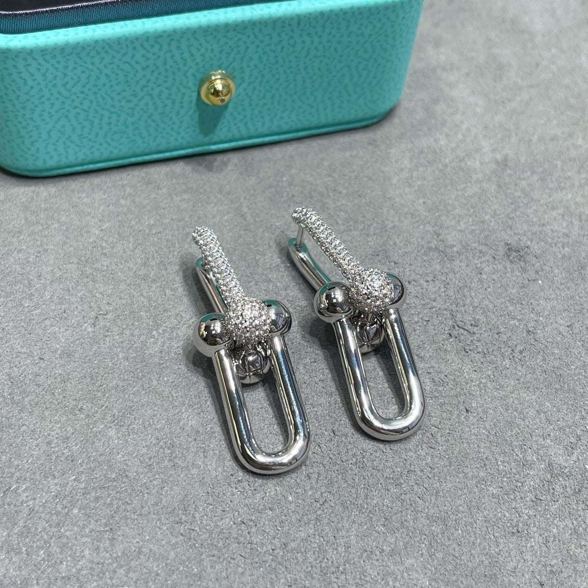 [Miro ] TF U-shaped diamond earrings