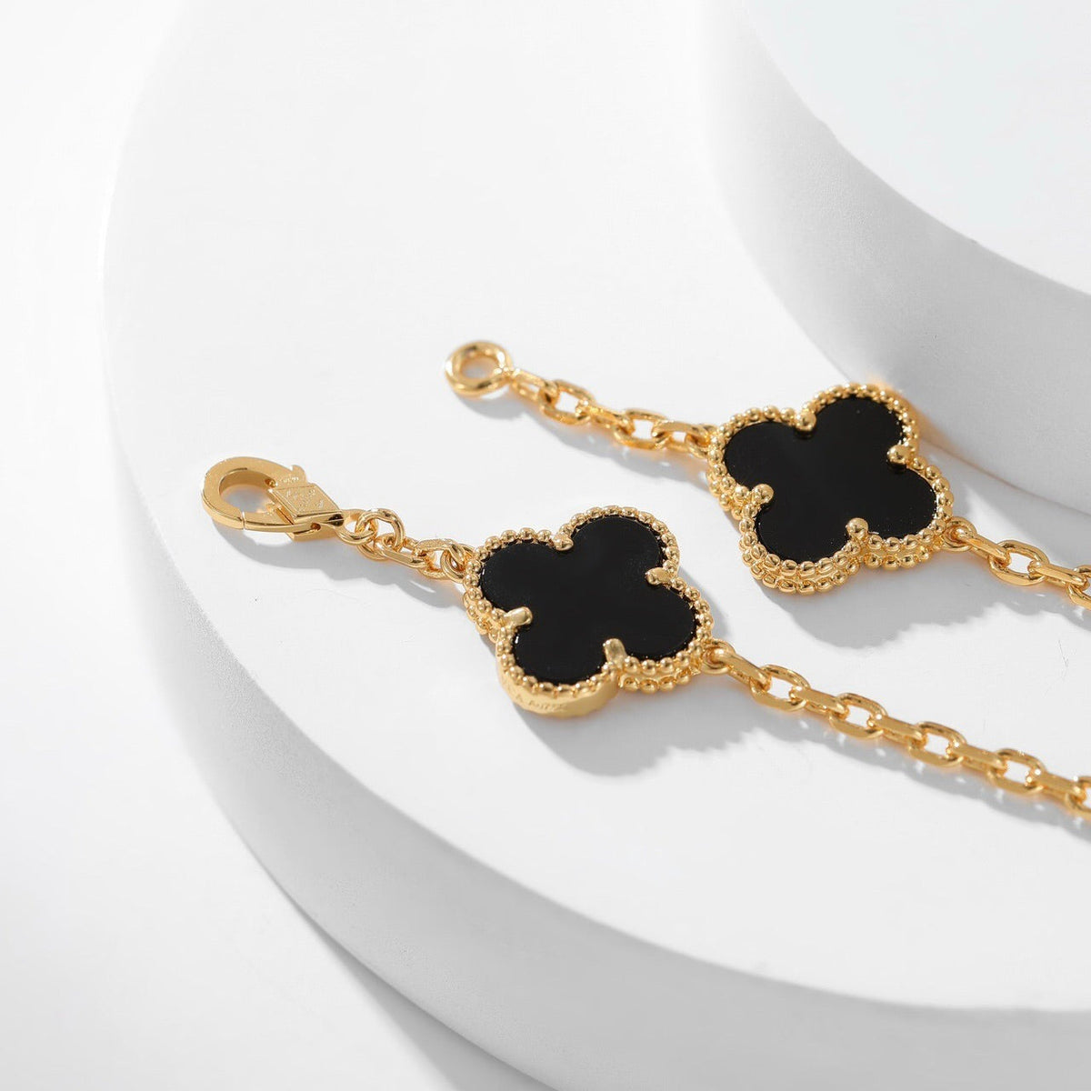 Miro CLOVER 10 MOTIFS ONYX NECKLACE