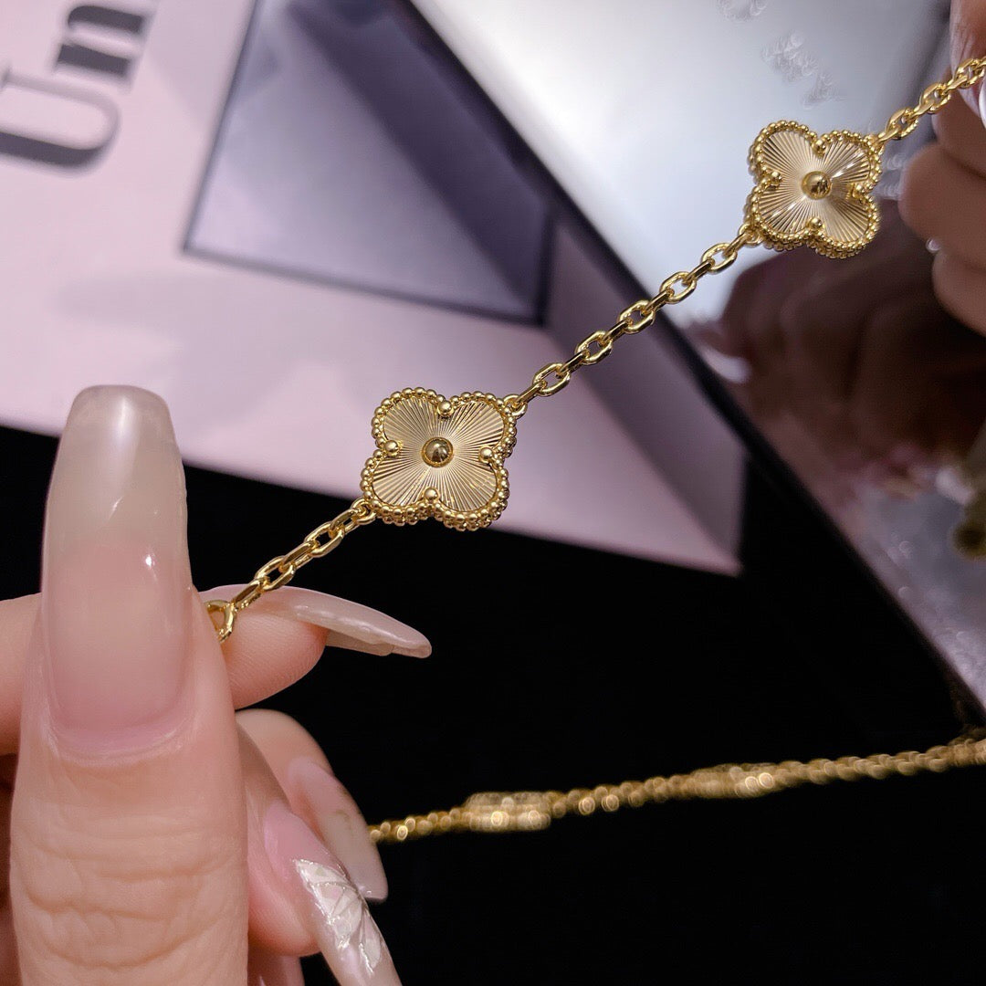 Miro CLOVER 10 MOTIFS LASER NECKLACE