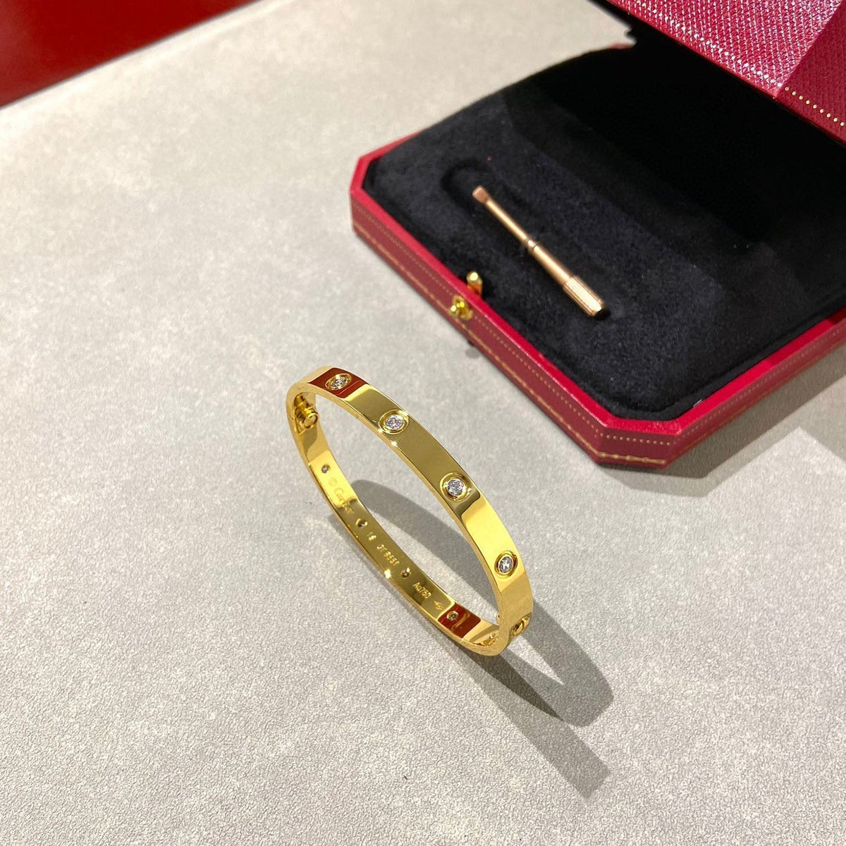 ミロ ラブブレスレット 6.1MM 10個のダイヤモンド