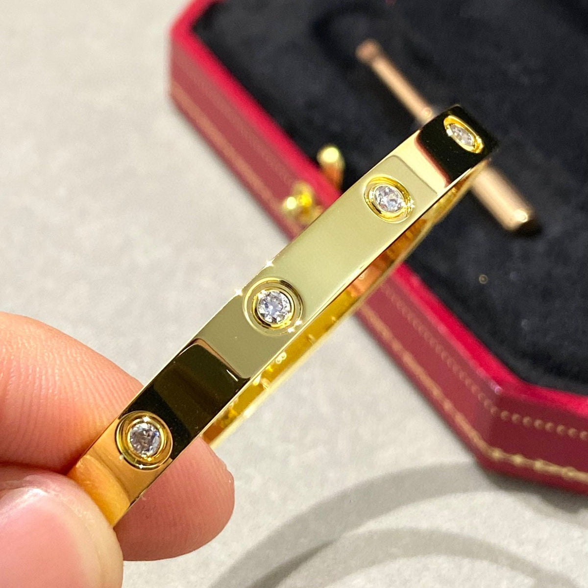 ミロ ラブブレスレット 6.1MM 10個のダイヤモンド