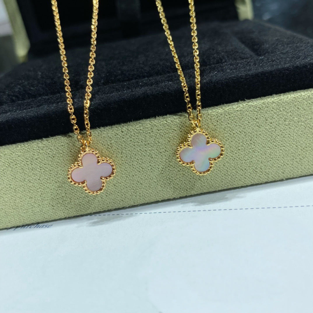 ミロ クローバー 15MM ピンクマザーオブパール 一輪の花ネックレス