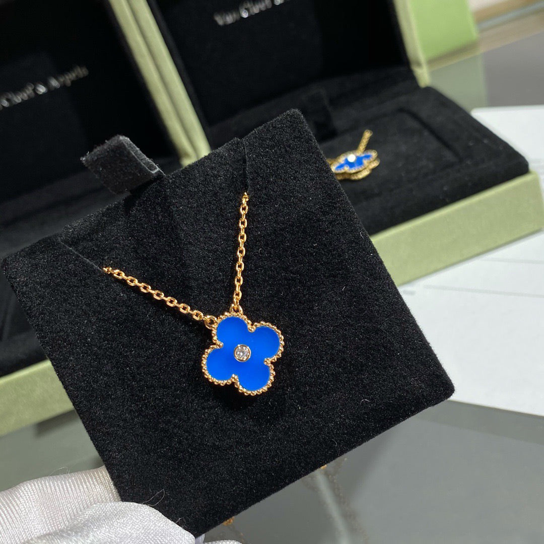 Miro クローバー 15MM ダイヤモンド & ブルーアゲート ネックレス
