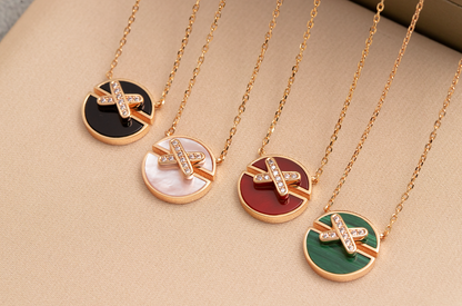 Miro JEUX DE PINK GOLD DIAMOND NECKLACE