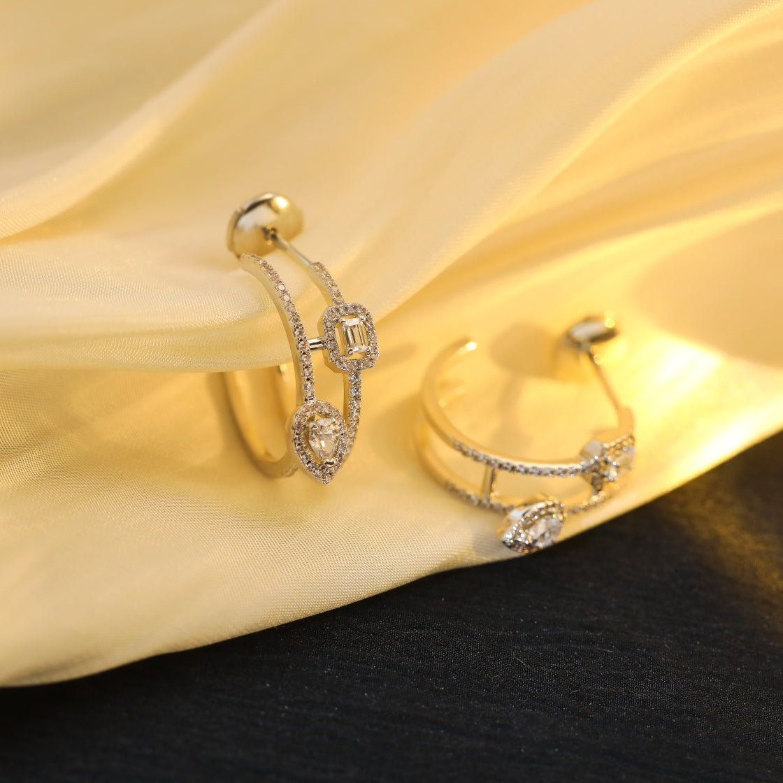 [Miro ]CREOLES MY TWIN 2 RANGS SILVER DIAMOND EARRINGS