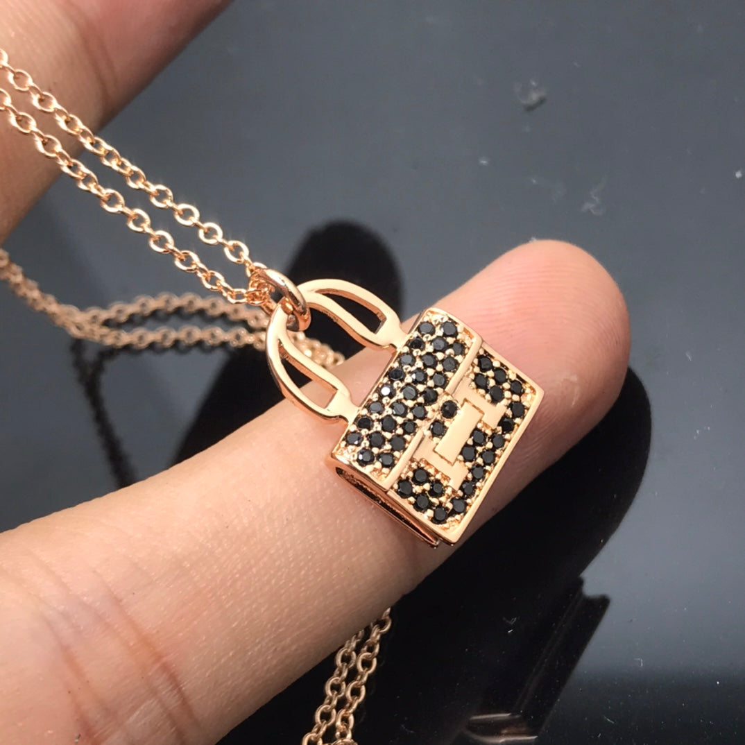 Miro HM ネックレス アライバル ブラックダイヤモンド