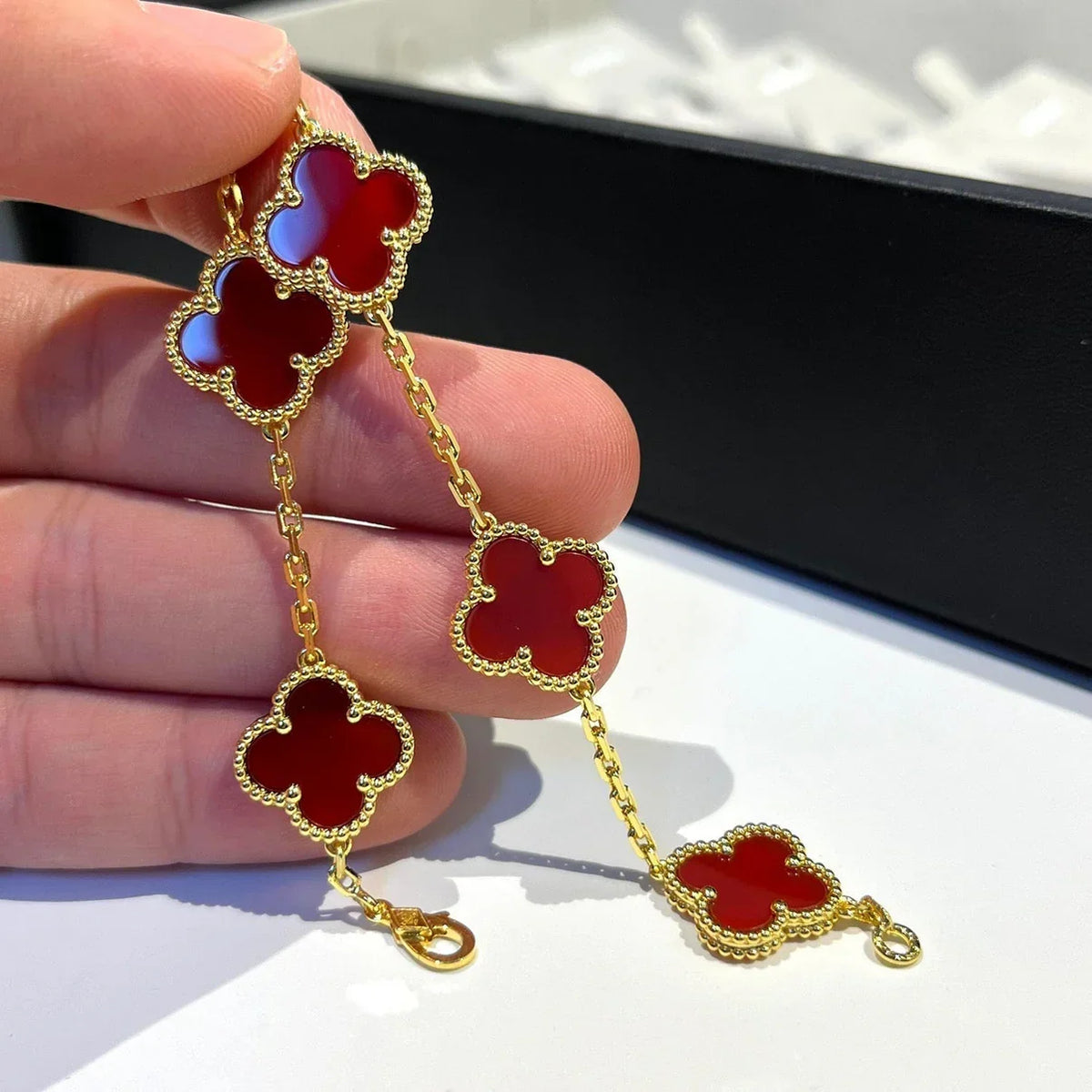 [Miro ]新作 CLOVER 5 MOTIF RED CORNELIAN BRACELET COLLECTION