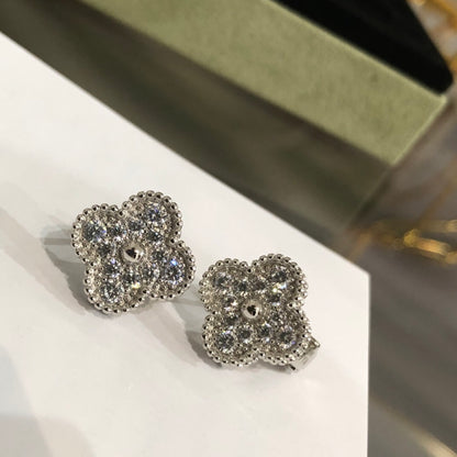 Miro CLOVER 1 MOTIFS DIAMOND STUD EARRINGS SILVER
