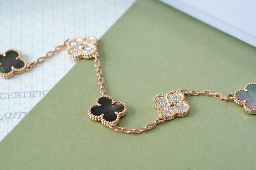[Miro ]新作 クローバー 5モチーフ グレーMOPブレスレットコレクション