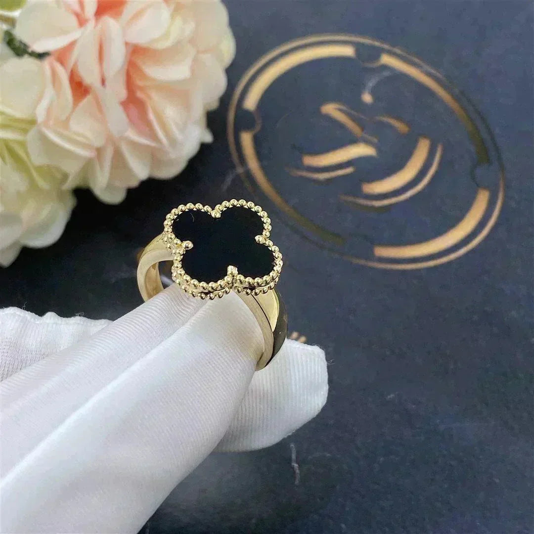 Miro CLOVER ONYX RING