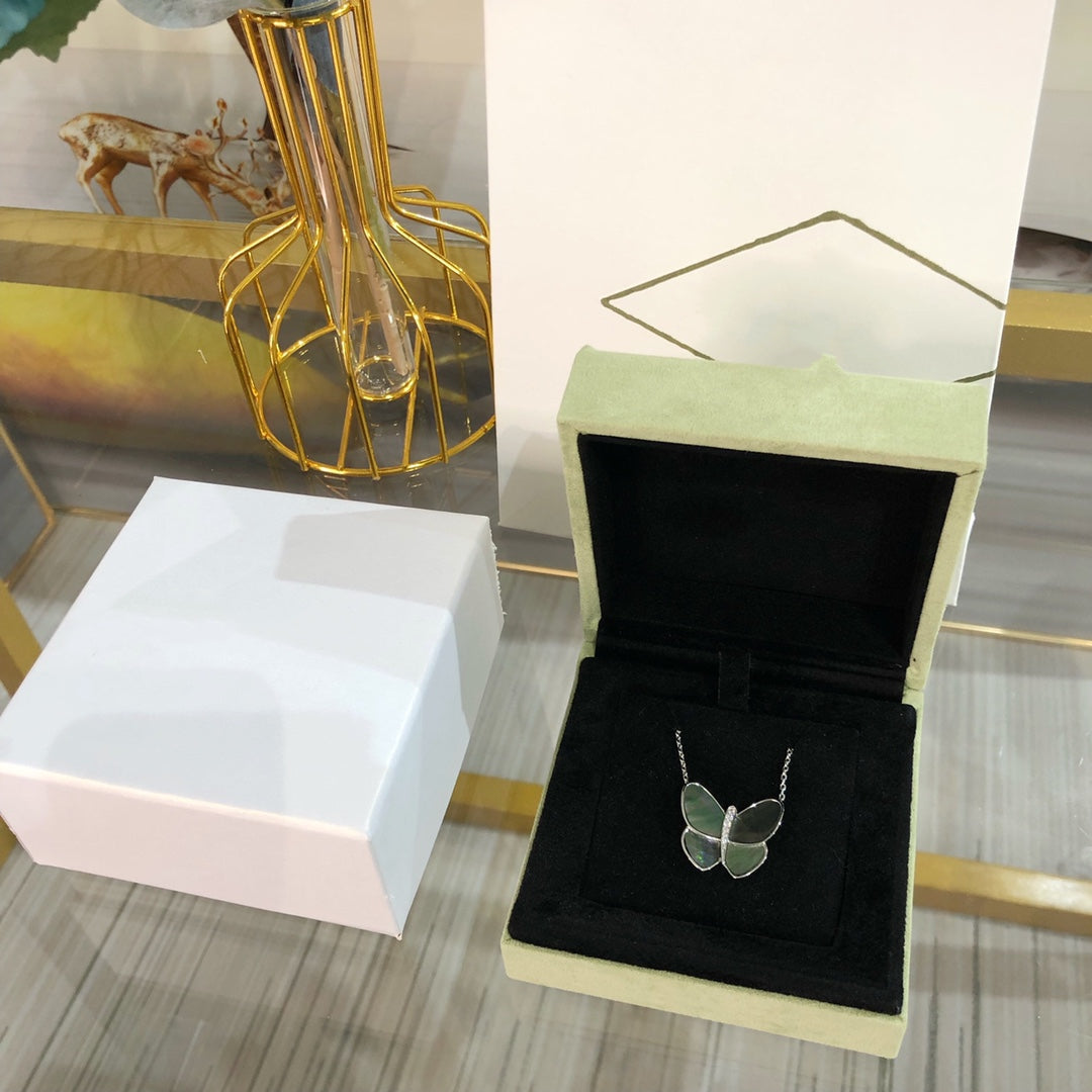 Miro LARGE BUTTERFLY SILVER PENDANT DIAMOND NECKLACE