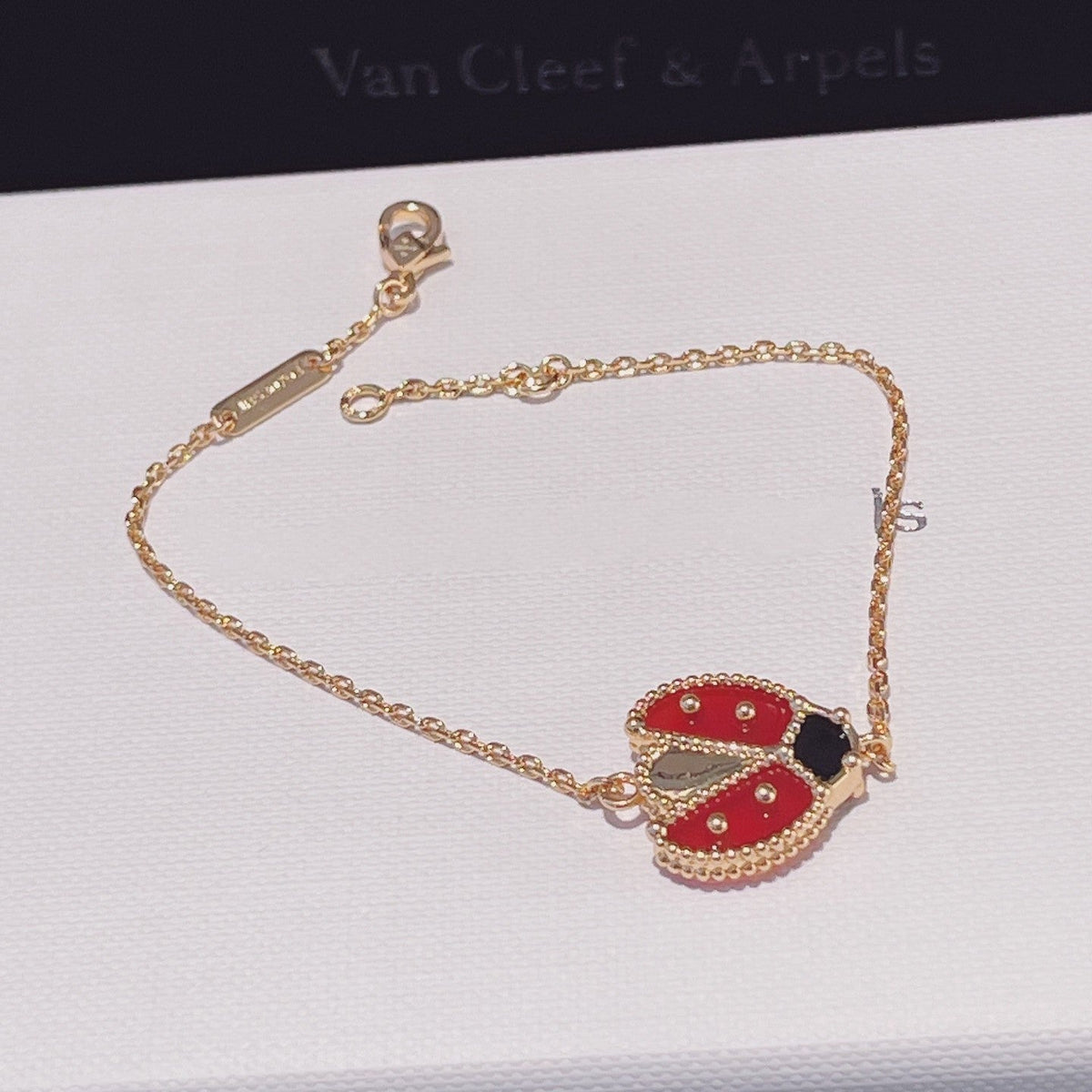 Miro LUCKY SPRING 1 MOTIF PINK GOLD BRACELET