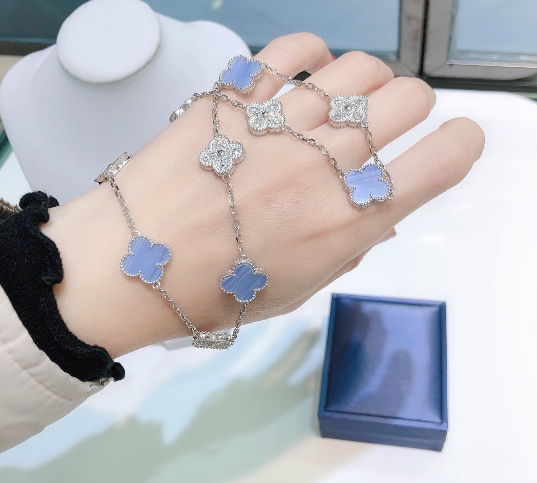 ミロ クローバー 10モチーフ カルセドニー ダイヤモンド シルバー ネックレス