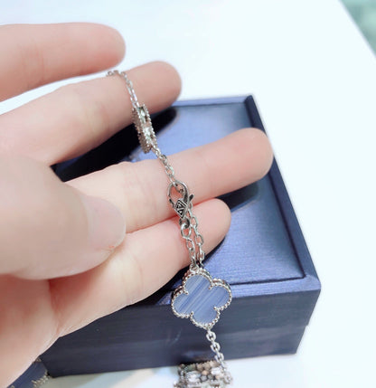 ミロ クローバー 10モチーフ カルセドニー ダイヤモンド シルバー ネックレス